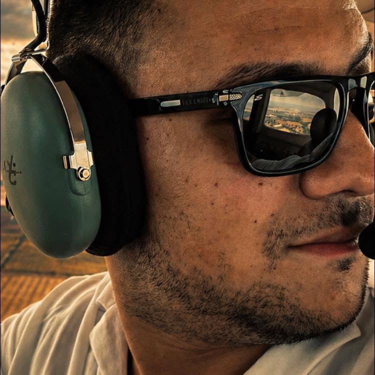 Mohamed Simo Dahed - Airline Pilot